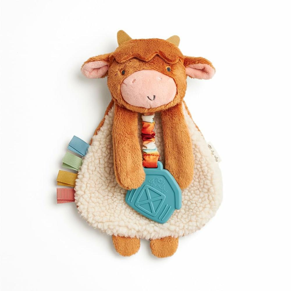 Anneaux de dentition  | Itzy Lovey avec Anneau de Dentition – Doudou Bébé avec Anneau de Dentition, Ribbons Texturés et Bras Pendants – Comprend un Son Crissant, Tissu Sherpa et Velours Minky (Vache des Highlands)