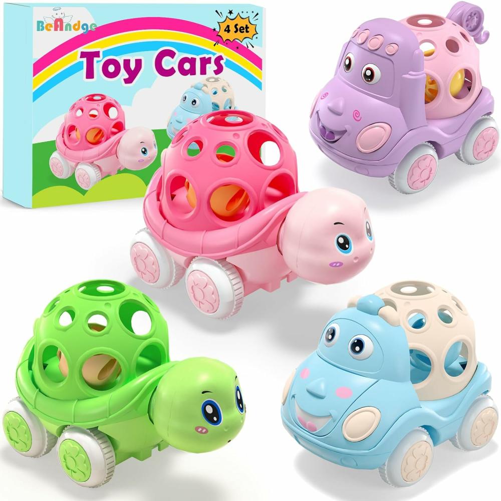 Hochets et anneaux en peluche  | Jouets de voiture pour bébé pour fille et garçon de 1 an – Voitures à pousser rose avec hochet pour petites filles de 1 à 2 ans – Cadeaux pour bébé fille de 1 à 3 ans – Camions jouets verts avec hochets doux pour bébés garçons de 1 à 3 ans – Cadeau d’anniversaire pour 1, 2 ou 3 ans.