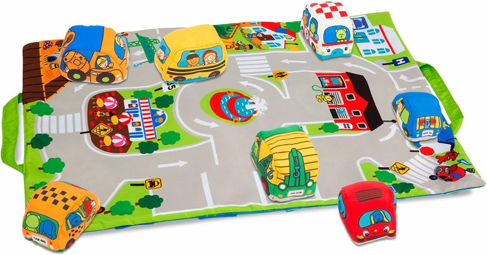 Jouets pour siège auto et poussette  | Tapis de jeu Take-Along Town (19,25 x 14,25 pouces) avec 9 véhicules souples – Avec sac de rangement, ensembles de jeux de véhicules pour bébés